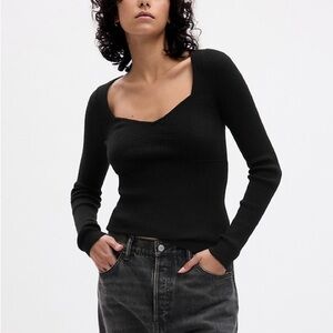 Gap ribbed wool poly blend corset sweater with sweetheart neckline